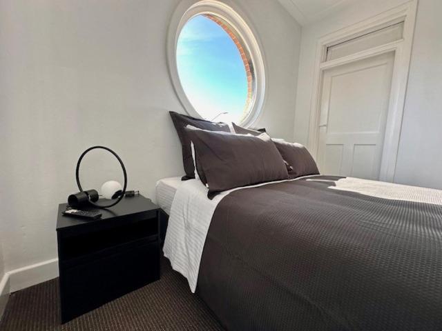 The Lakes Hotel Entrance Extérieur photo