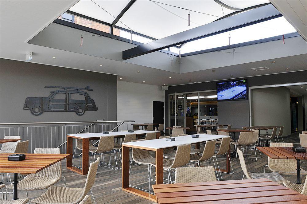 The Lakes Hotel Entrance Extérieur photo